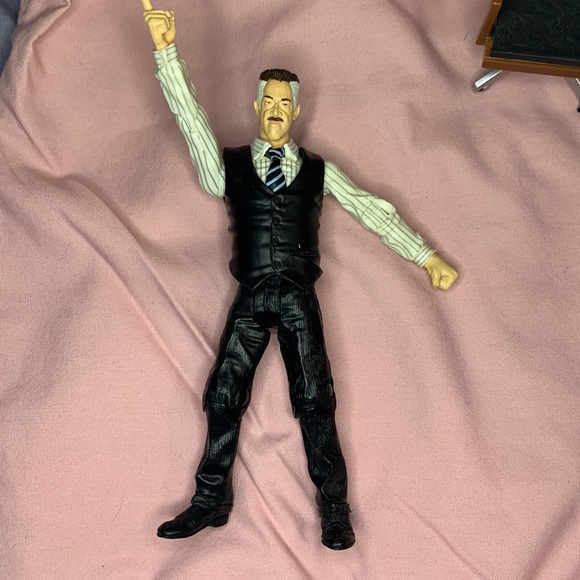 Spider-Man J Jonah Jameson Marvel Legends 2002 figure - with desk and chair - Picture 3 of 6
